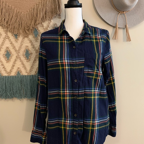 Old Navy Tops - Long sleeve cotton plaid size medium EUC